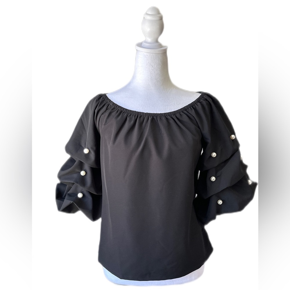 Women's black top by CeCe